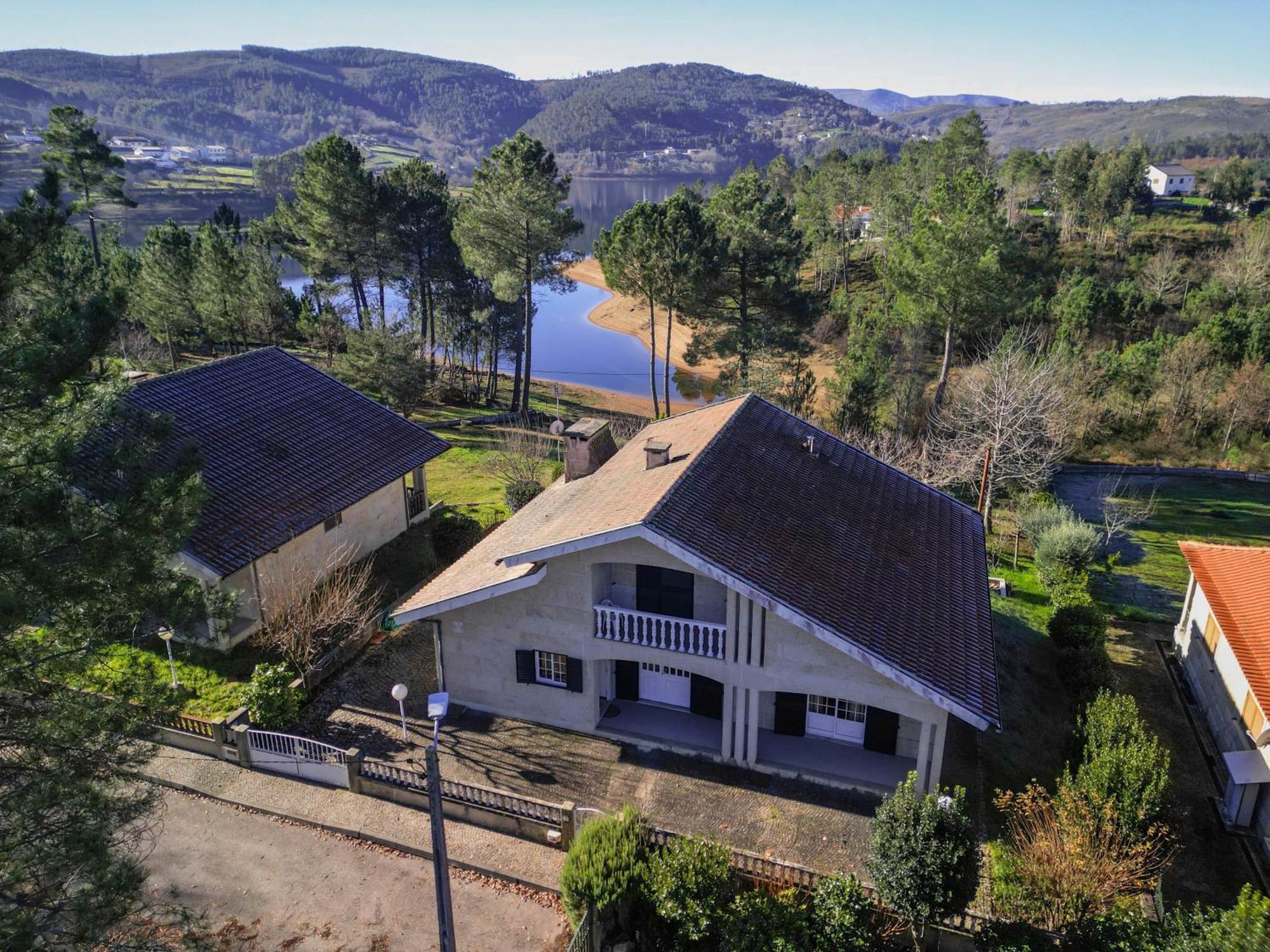 Casa Da Barragem - Ninho Das Aguias Venda Nova  Exterior photo